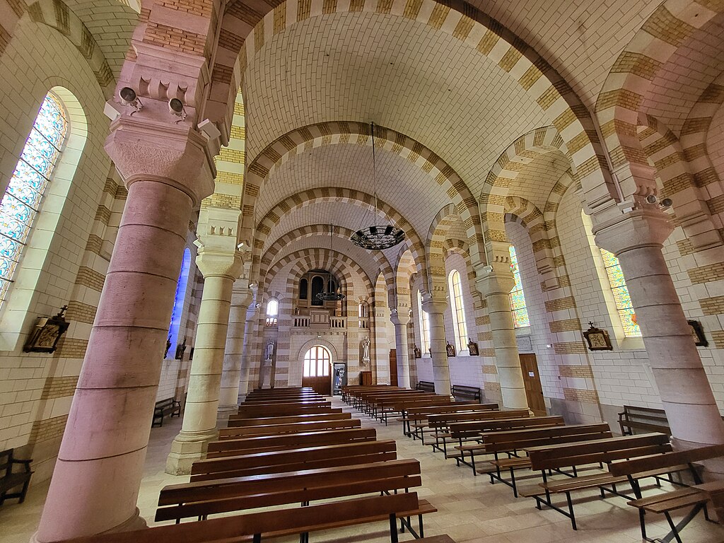 Douche sénior Saint-Jean-de-la-Ruelle